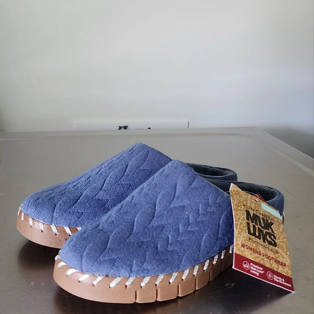 Muk Luk Nwt Ladies Cloth Shoes - Picture 1 of 6